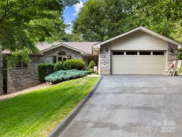 1820 Riverview Court