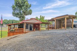 148 Twin Bluff Trail