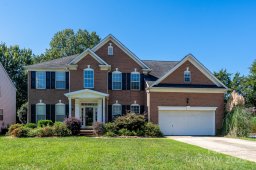 604 Queenswater Lane