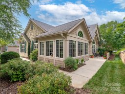 32 Mountain Meadow Circle