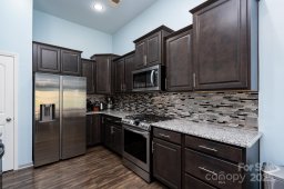 202 Paradise Hills Circle