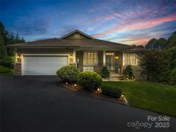 102 Pinnacle Peak Lane