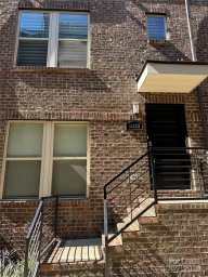 15033 New Amsterdam Lane