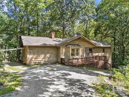 423 Dogwood Trail