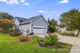 107 S Sunberry Trail