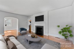 1936 Garibaldi Avenue