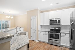 8360 Chaceview Court