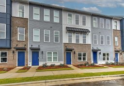 2043 Clarksdale Drive