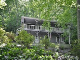 300 Chestnut Hill Loop Rd