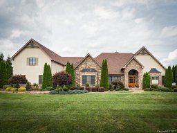 9 Bradford Vistas None