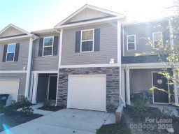 2931 Penninger Circle