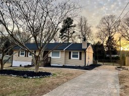 3905 Branding Iron Drive