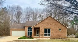 152 Kingfisher Drive