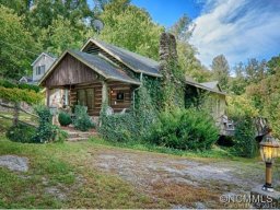 72 Chestnut Hill Road