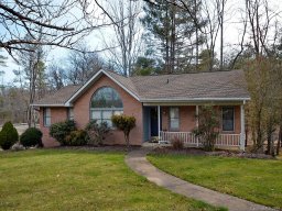 7 Sweetwater Oaks Drive