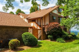 1704 Fleetwood Plaza