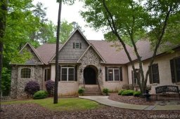 2894 Lakeshore Drive