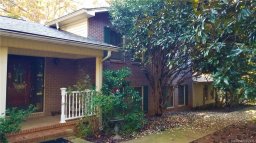 855 Meadowlark Drive