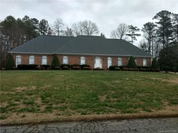 209 Briarwood Circle