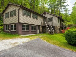 3571 Willow Creek Road