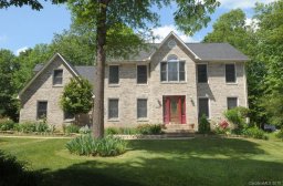 308 Deerfield Circle