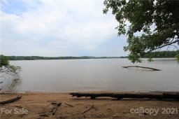 75 75a Lake View Pass