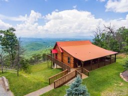 7084 Silver Creek Lane