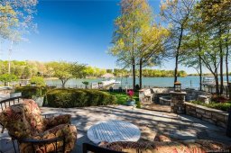 8141 Bay Pointe Drive