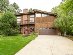 11028 Cattail Bluffs