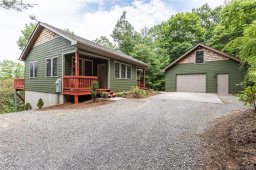 114 Lady Slipper Trail