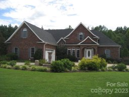 529 Steeplechase Trail