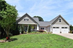 105 Clearwater Drive