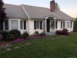 186 Hillcrest Circle