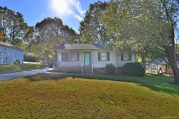 674 Sw Sylvan Street