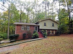 907 Hollis Lakes Road