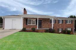 1779 Woodridge Circle