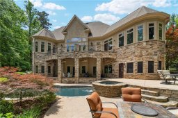 8068 Cross Creek Lane