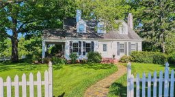 199 Hillcrest Circle