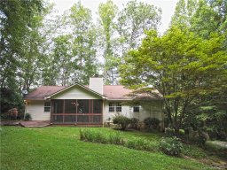 424 Hunters Glen Lane