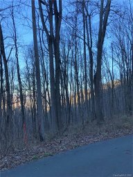 52 61 62 Apple Creek Road