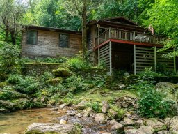 44 Up The Creek Lane