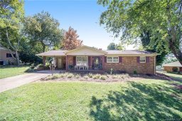 3005 Poplar Circle