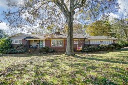 2421 Armstrong Park Drive