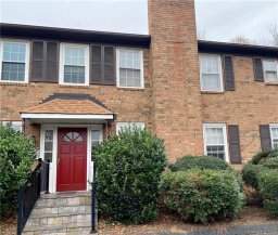 911 Nottingham Drive