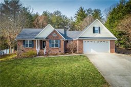 117 Clearwater Drive