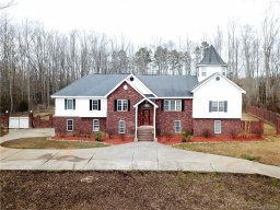 469 Steeple Chase Trail