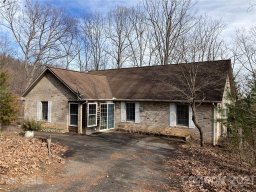 498 Spring Valley Drive