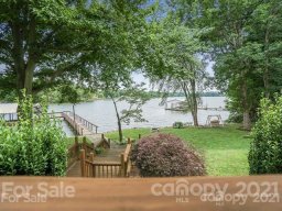 225 Paradise Peninsula Road