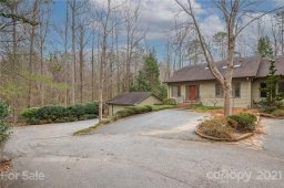 43 Hunting Country Trail