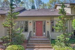 42 Hunting Country Trail